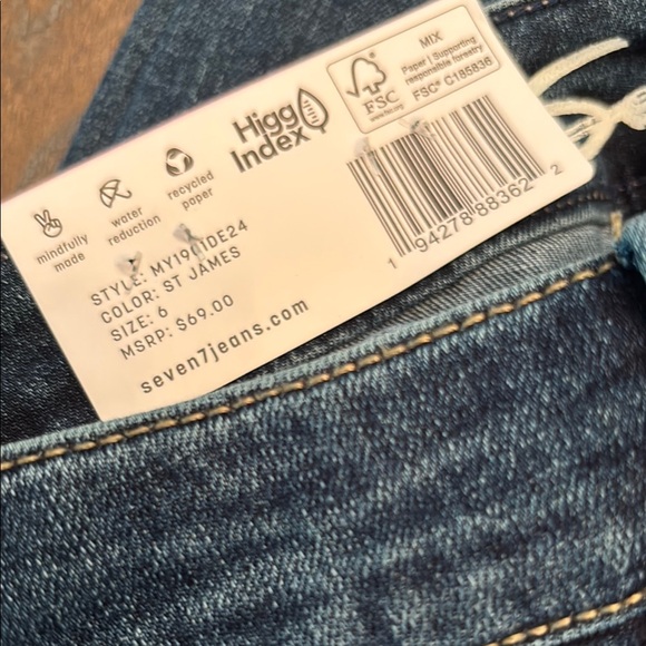 NWT! 💯 Seven7 Dark Blue Skinny Jeans Size 6 - Picture 2 of 5